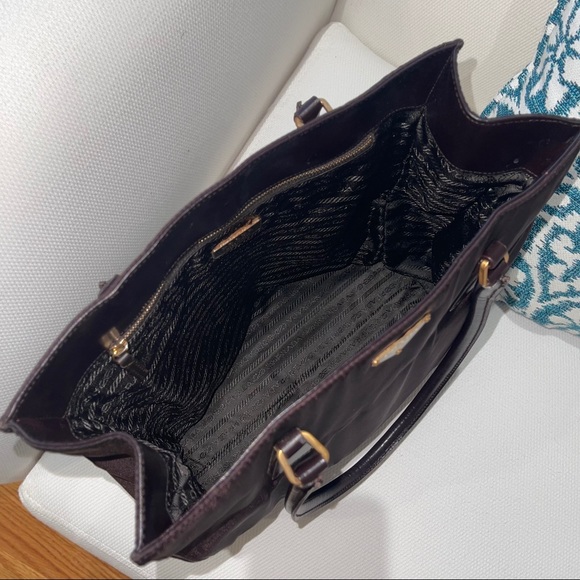 Prada bag 💯% authentic!! - Picture 6 of 16